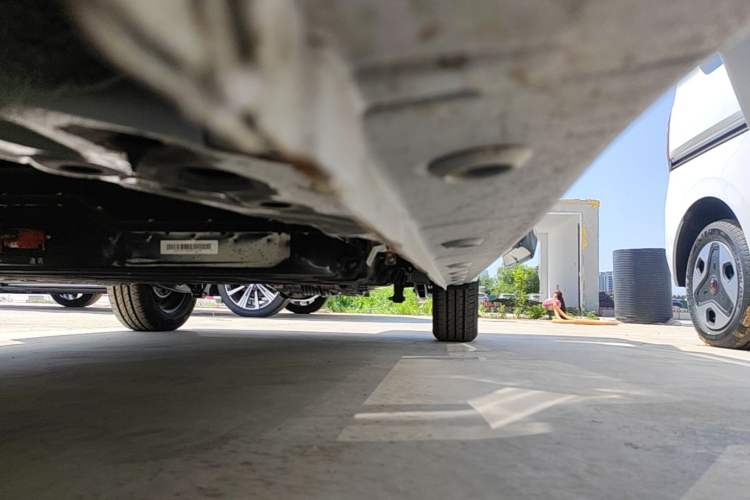 Used Wuling Zhiguang New Energy 2025 Comfort Model Left Side Sill