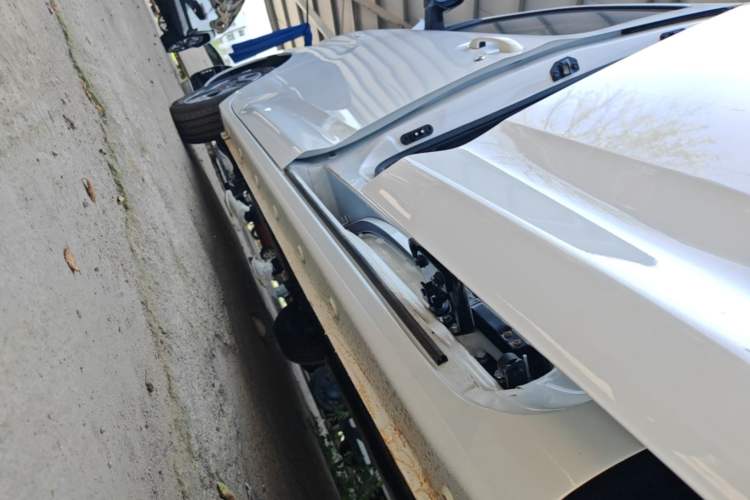 Used Wuling Zhiguang New Energy 2025 Model 305km Ambitious Edition Left Side Sill