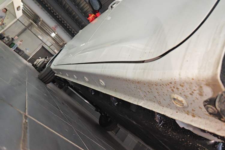 Used Wuling Zhiguang New Energy 2025 Model 305km Ambitious Edition Left Side Sill