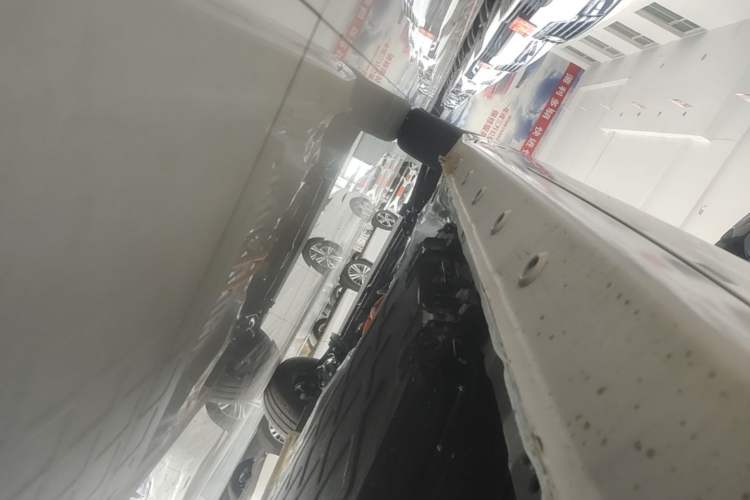 Used Wuling Zhiguang New Energy 2025 Standard Model Left Side Sill