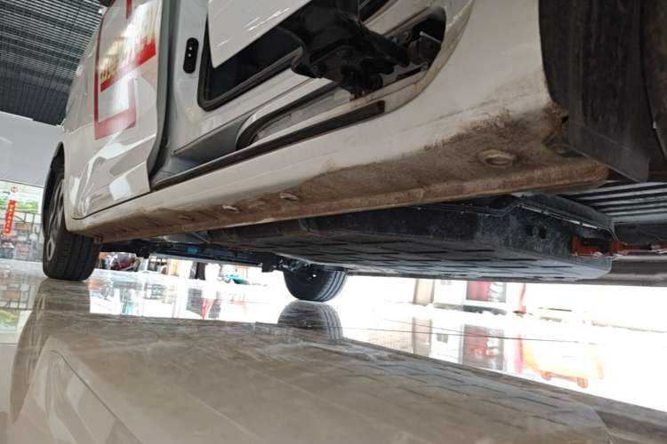 Used Wuling Zhiguang New Energy 2025 Comfort Model Left Side Sill