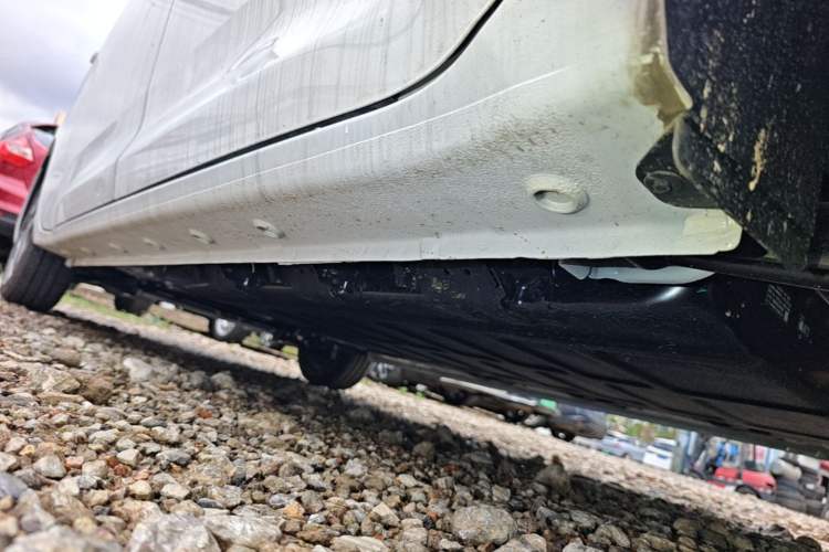 Used Wuling Zhiguang New Energy 2025 Model 305km Ambitious Edition Left Side Sill