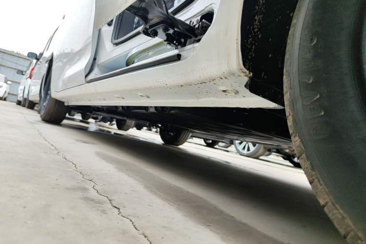 Used Wuling Zhiguang New Energy 2025 Standard Model Left Side Sill