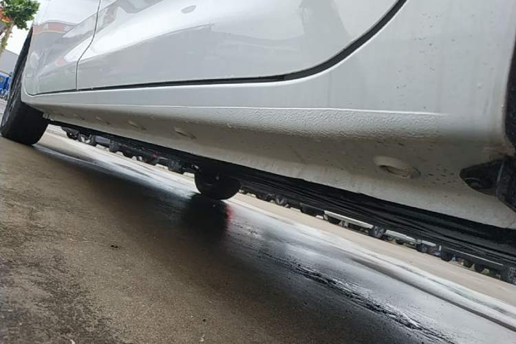 Used Wuling Zhiguang New Energy 2025 Model 305km Ambitious Edition Left Side Sill
