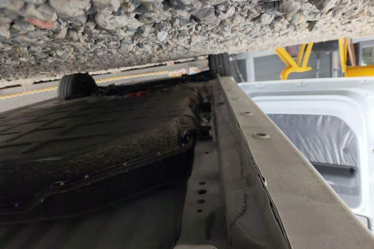 Used Wuling Zhiguang New Energy 2025 Comfort Model Left Side Sill