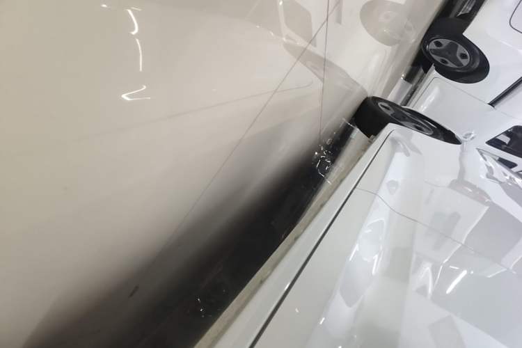 Used Wuling Zhiguang New Energy 2025 Model 305km Ambitious Edition Left Side Sill