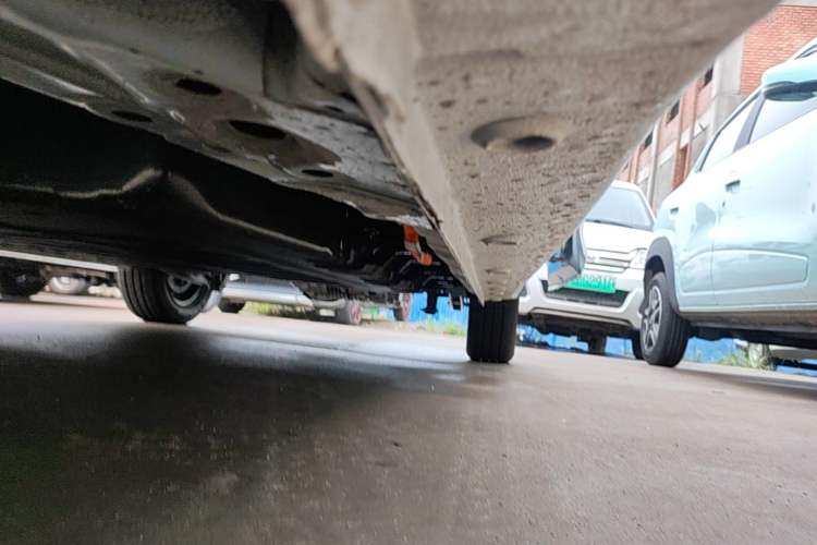 Used Wuling Zhiguang New Energy 2025 Model 305km Ambitious Edition Left Side Sill