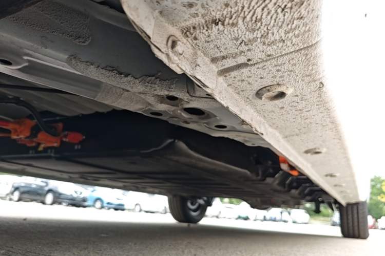 Used Wuling Zhiguang New Energy 2025 Model 305km Ambitious Edition Left Side Sill