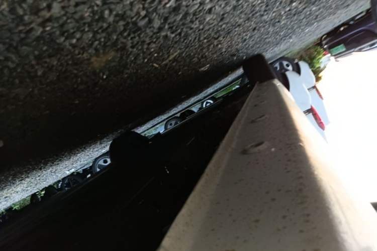 Used Wuling Zhiguang New Energy 2025 Model 305km Ambitious Edition Left Side Sill