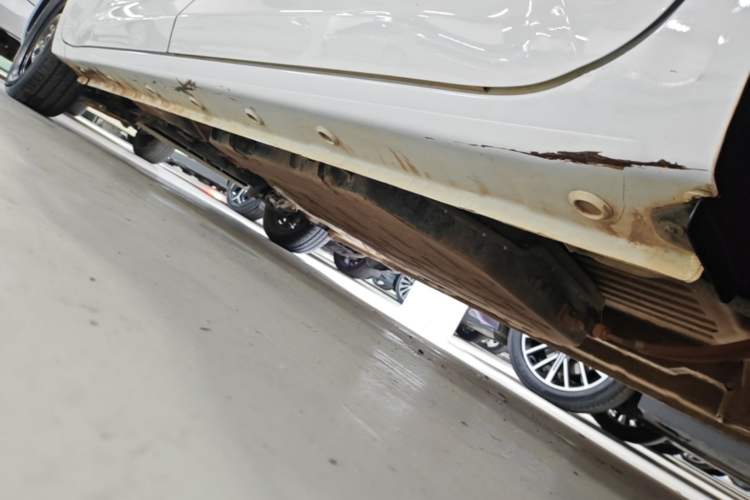 Used Wuling Zhiguang New Energy 2025 Standard Model Left Side Sill