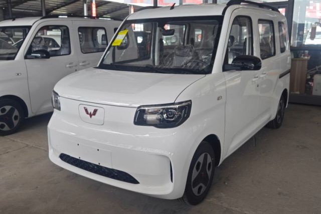 Used Wuling Zhiguang New Energy 2025 Model 305km Ambitious Edition