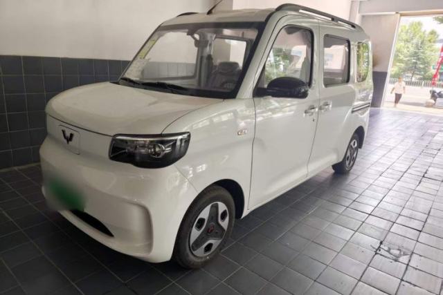 Used Wuling Zhiguang New Energy 2025 Model 305km Ambitious Edition