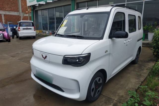 Used Wuling Zhiguang New Energy 2025 Model 305km Ambitious Edition