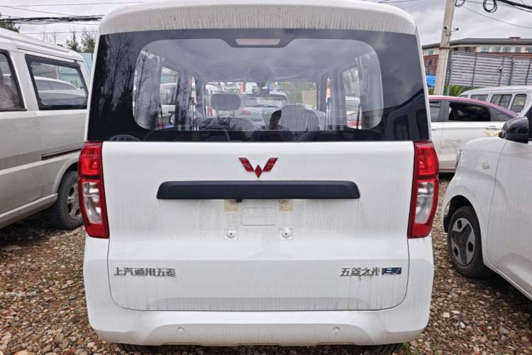 Used Wuling Zhiguang New Energy 2025 Model 305km Ambitious Edition Rear