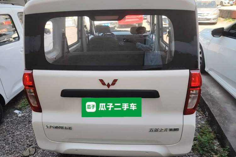 Used Wuling Zhiguang New Energy 2025 Model 305km Ambitious Edition Rear