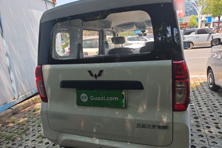 Used Wuling Zhiguang New Energy 2025 Model 305km Ambitious Edition Rear