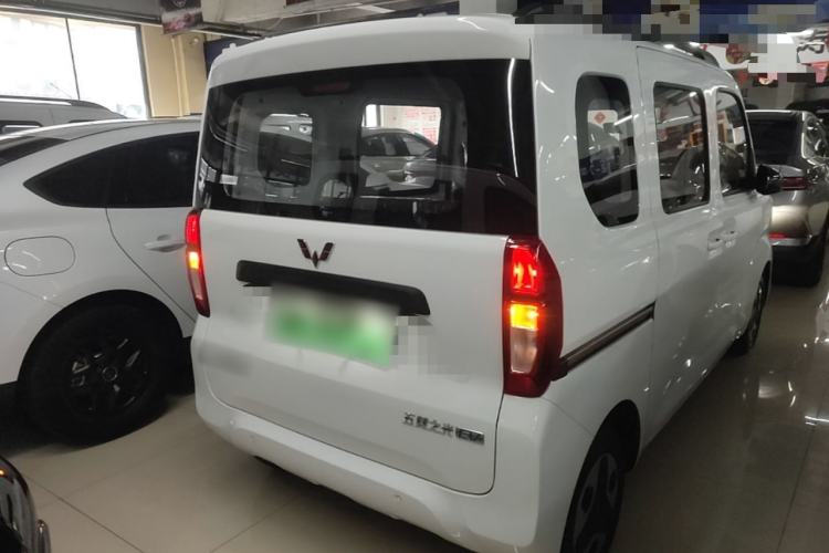 Used Wuling Zhiguang New Energy 2025 Model 305km Ambitious Edition Rear