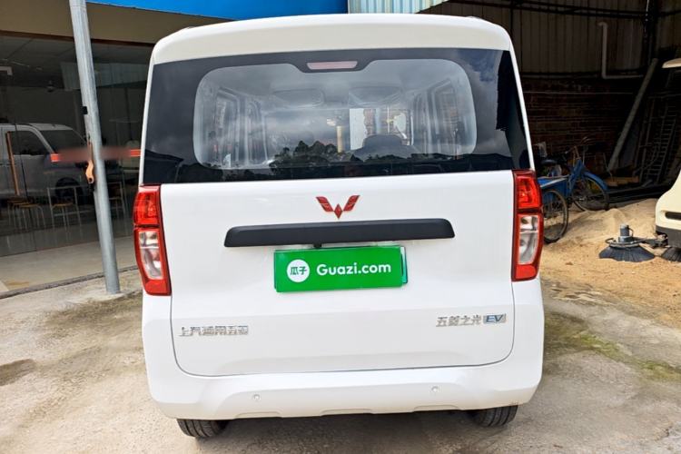 Used Wuling Zhiguang New Energy 2025 Model 305km Ambitious Edition Rear