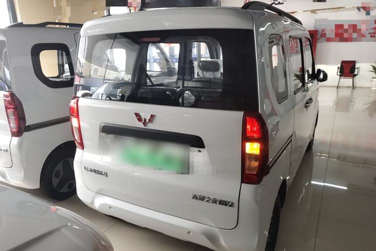 Used Wuling Zhiguang New Energy 2025 Model 305km Ambitious Edition Rear