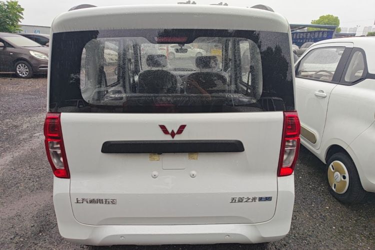 Used Wuling Zhiguang New Energy 2025 Model 305km Ambitious Edition Rear