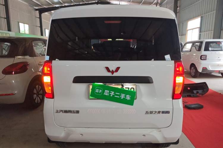 Used Wuling Zhiguang New Energy 2025 Model 305km Ambitious Edition Rear