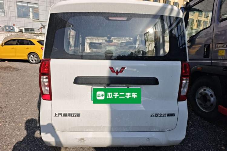 Used Wuling Zhiguang New Energy 2025 Model 305km Ambitious Edition Rear