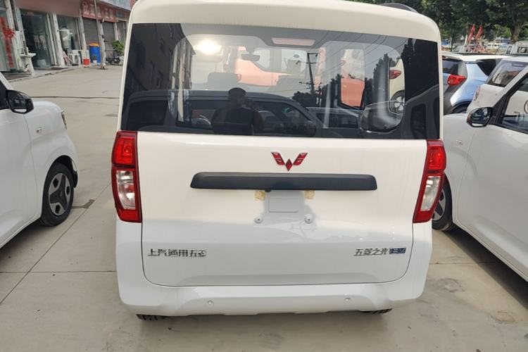 Used Wuling Zhiguang New Energy 2025 Model 305km Ambitious Edition Rear