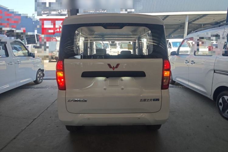 Used Wuling Zhiguang New Energy 2025 Model 305km Ambitious Edition Rear