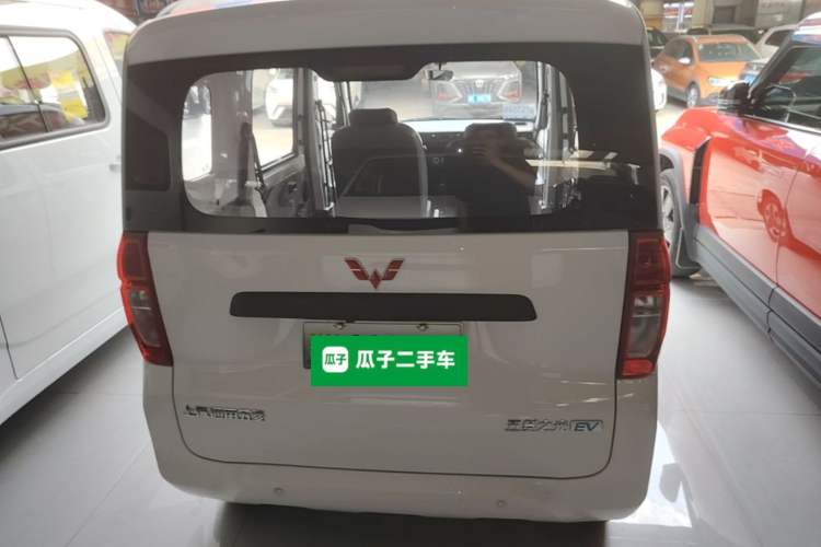 Used Wuling Zhiguang New Energy 2025 Model 305km Ambitious Edition Rear