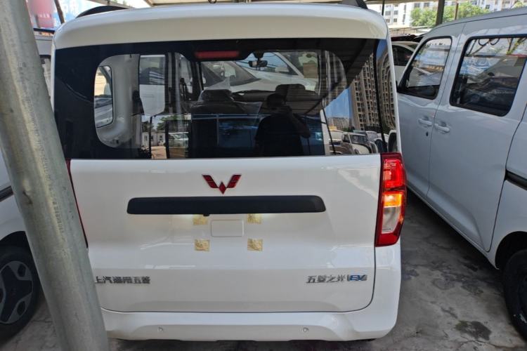 Used Wuling Zhiguang New Energy 2025 Model 305km Ambitious Edition Rear