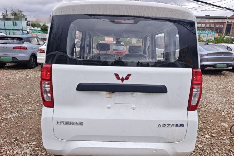 Used Wuling Zhiguang New Energy 2025 Model 305km Ambitious Edition Rear
