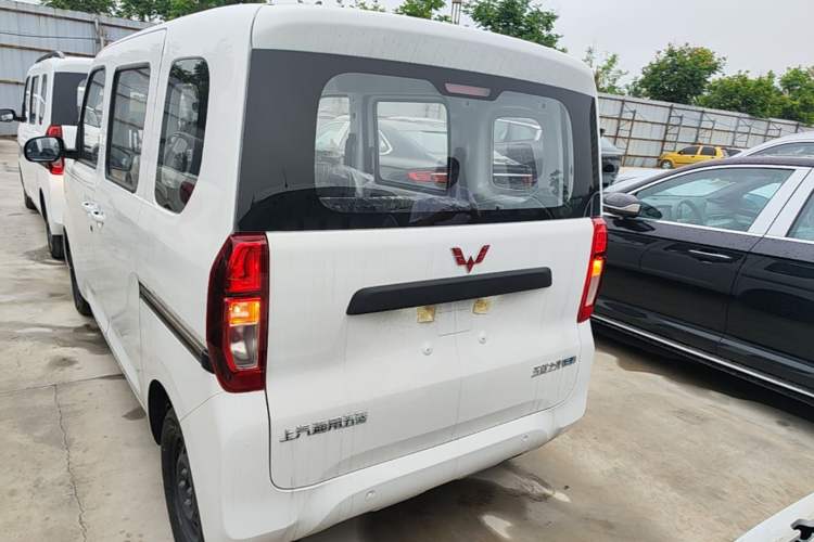 Used Wuling Zhiguang New Energy 2025 Standard Model Rear