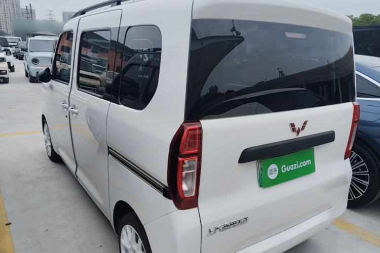 Used Wuling Zhiguang New Energy 2025 Model 305km Ambitious Edition Rear Left 45 Deg