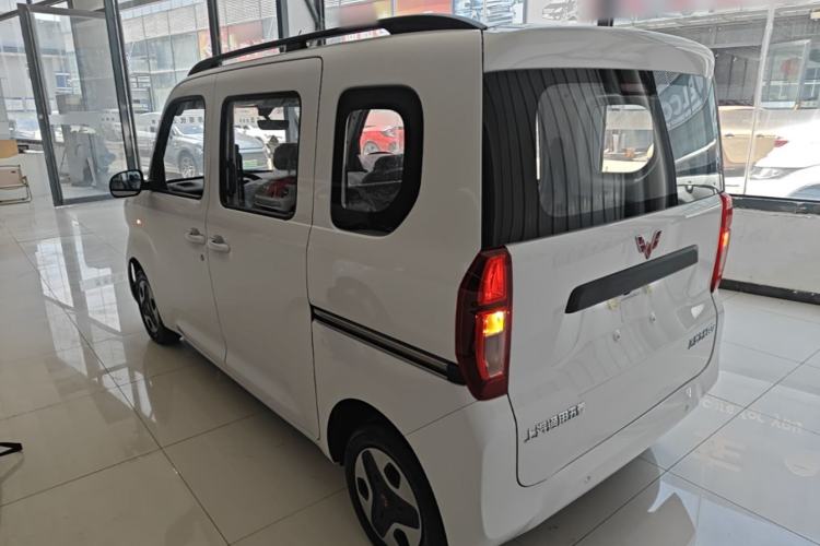Used Wuling Zhiguang New Energy 2025 Model 305km Ambitious Edition Rear Left 45 Deg