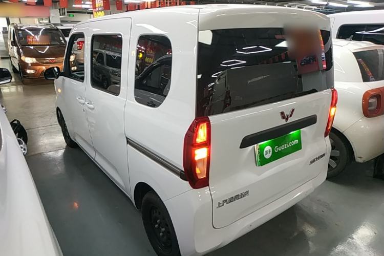 Used Wuling Zhiguang New Energy 2025 Standard Model Rear Left 45 Deg