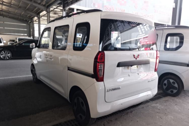 Used Wuling Zhiguang New Energy 2025 Model 305km Ambitious Edition Rear Left 45 Deg