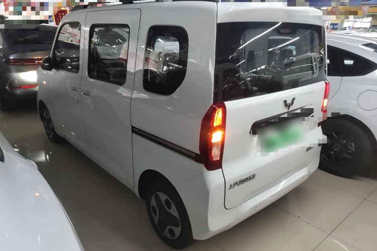 Used Wuling Zhiguang New Energy 2025 Model 305km Ambitious Edition Rear Left 45 Deg