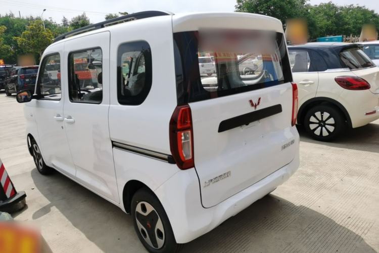Used Wuling Zhiguang New Energy 2025 Model 305km Ambitious Edition Rear Left 45 Deg