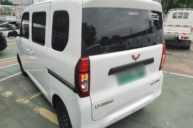 Used Wuling Zhiguang New Energy 2025 Standard Model Rear Left 45 Deg