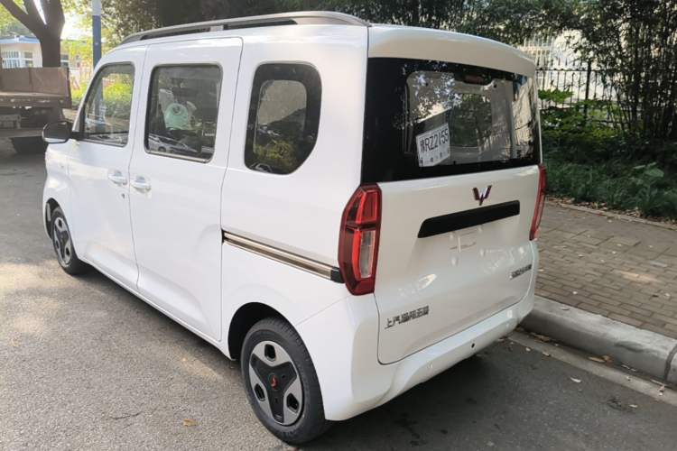 Used Wuling Zhiguang New Energy 2025 Comfort Model Rear Left 45 Deg