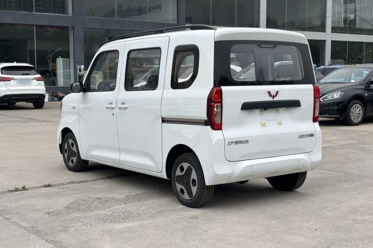Used Wuling Zhiguang New Energy 2025 Model 305km Ambitious Edition Rear Left 45 Deg