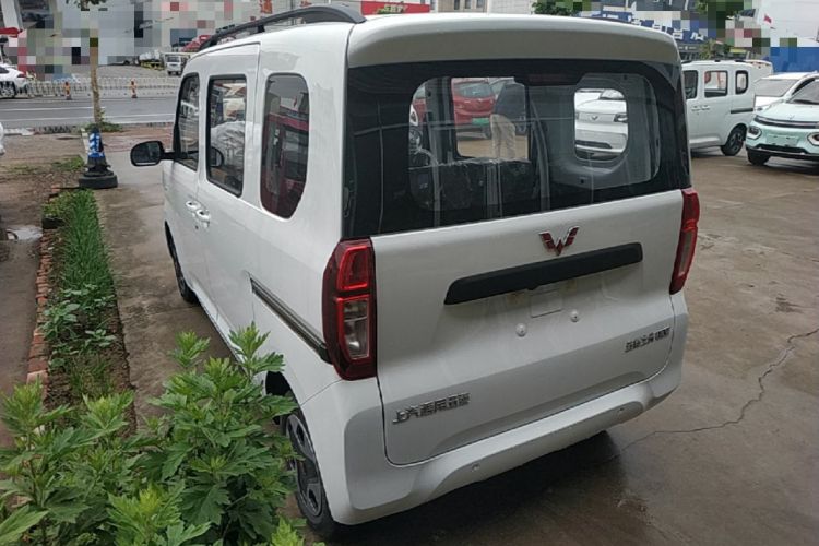 Used Wuling Zhiguang New Energy 2025 Model 305km Ambitious Edition Rear Left 45 Deg