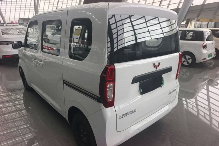 Used Wuling Zhiguang New Energy 2025 Standard Model Rear Left 45 Deg
