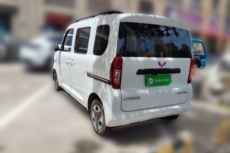 Used Wuling Zhiguang New Energy 2025 Model 305km Ambitious Edition Rear Left 45 Deg