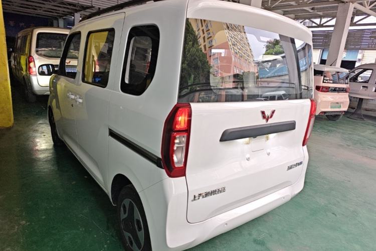 Used Wuling Zhiguang New Energy 2025 Model 305km Ambitious Edition Rear Left 45 Deg