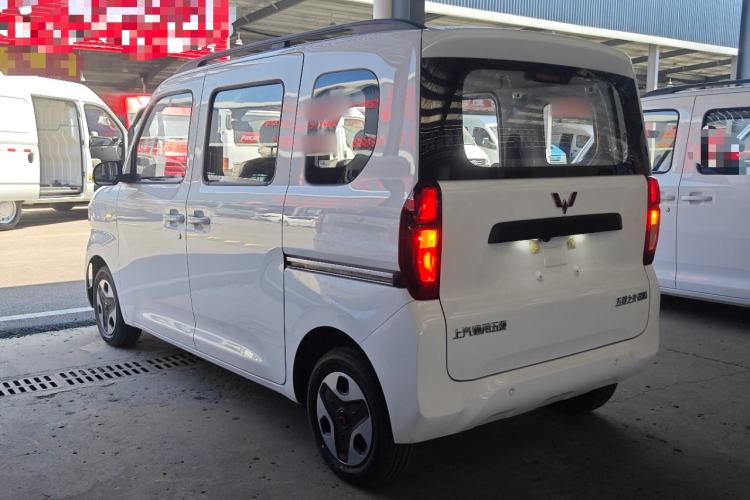 Used Wuling Zhiguang New Energy 2025 Model 305km Ambitious Edition Rear Left 45 Deg