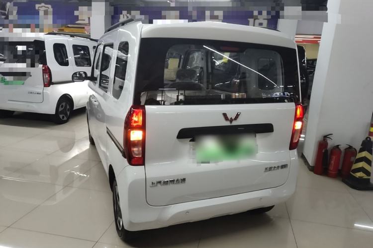 Used Wuling Zhiguang New Energy 2025 Model 305km Ambitious Edition Rear Left 45 Deg