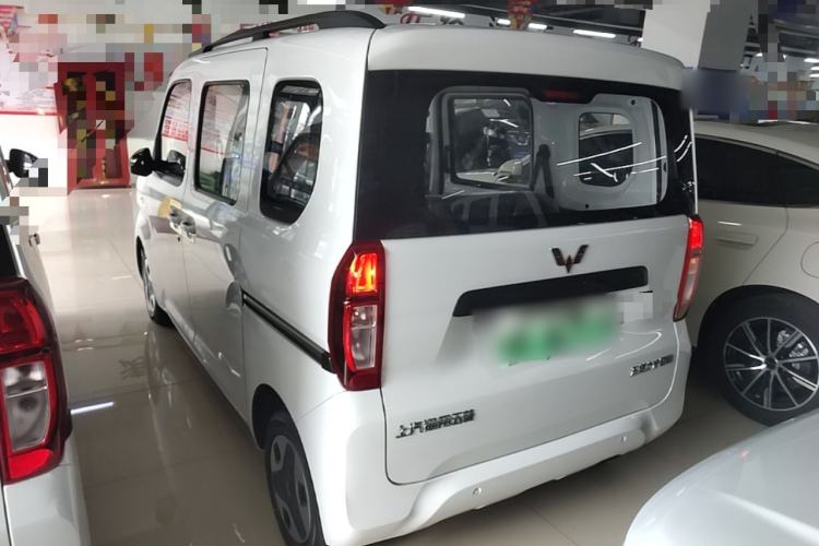 Used Wuling Zhiguang New Energy 2025 Model 305km Ambitious Edition Rear Left 45 Deg