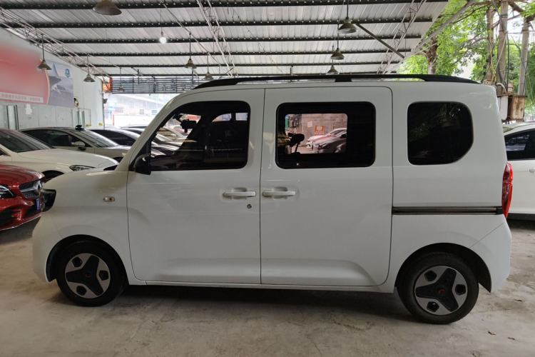 Used Wuling Zhiguang New Energy 2025 Comfort Model Rear Left 45 Deg