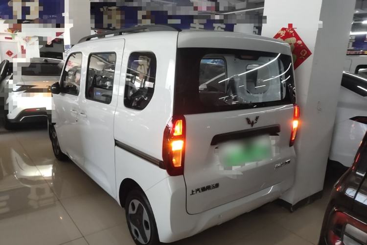 Used Wuling Zhiguang New Energy 2025 Model 305km Ambitious Edition Rear Left 45 Deg